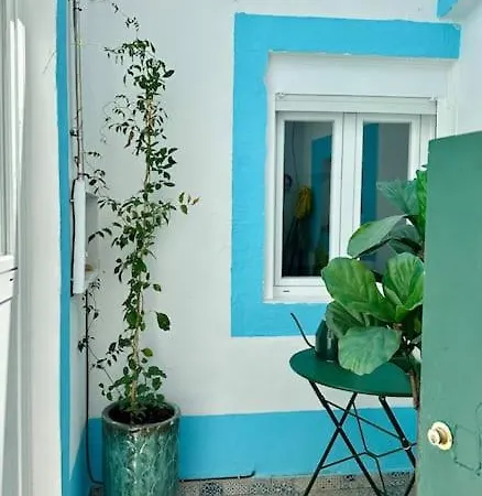 Duplex Lx Factory 2 Bedroom - Patio - Free Parking * Lisbon