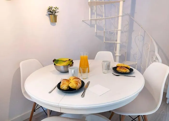 Duplex Lx Factory 2 Bedroom - Patio - Free Parking * Lisboa