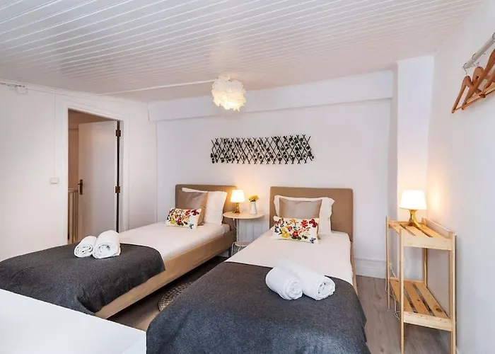 Duplex Lx Factory 2 Bedroom - Patio - Free Parking شقة