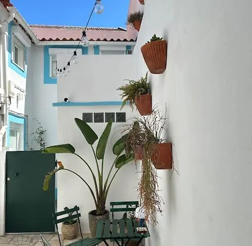 Duplex Lx Factory 2 Bedroom - Patio - Free Parking Lisboa
