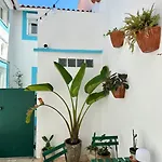 Duplex Lx Factory 2 Bedroom - Patio - Free Parking * 리스본