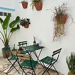 Duplex Lx Factory 2 Bedroom - Patio - Free Parking * 리스본