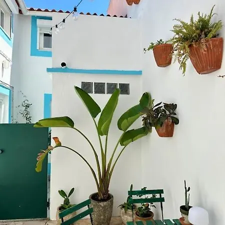 Duplex Lx Factory 2 Bedroom - Patio - Free Parking * 리스본